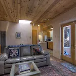Cubero Casita One-Bedroom Condo